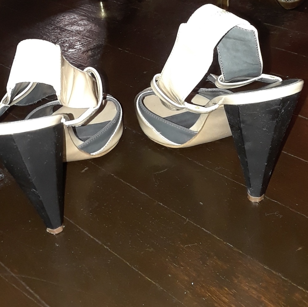 Nine West strappy  heels